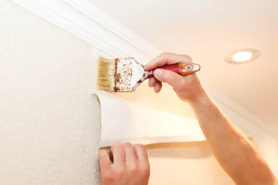 Pose de papier peint à Mériel — revêtements muraux et toiles de verre